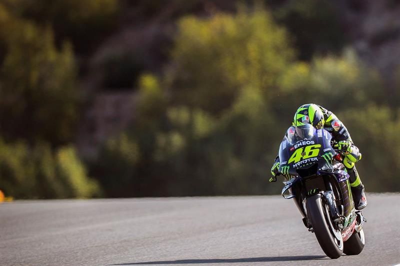 Márquez domina a placer los primeros libres