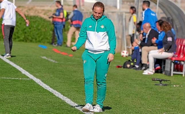 María Pry deja el banquillo del Betis Féminas