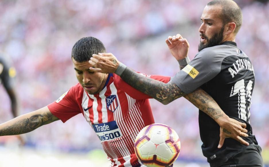 Aleix Vidal: "En la segunda parte se ha visto la cara que se tendría que ver del Sevilla"