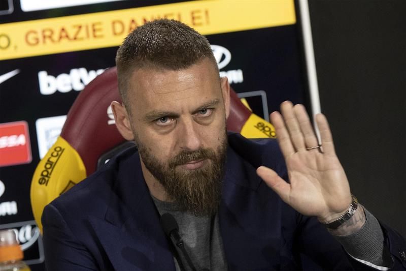 Daniele De Rossi deja el Roma tras 18 temporadas
