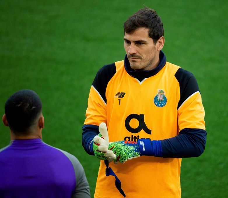 El Oporto asume la retirada de Casillas y está buscando portero