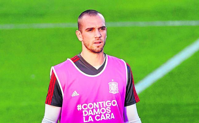 Pau, pendiente de Cillessen