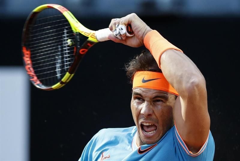 Nadal y Djokovic asustan, Federer se salva; caen Thiem, Halep y Garbiñe