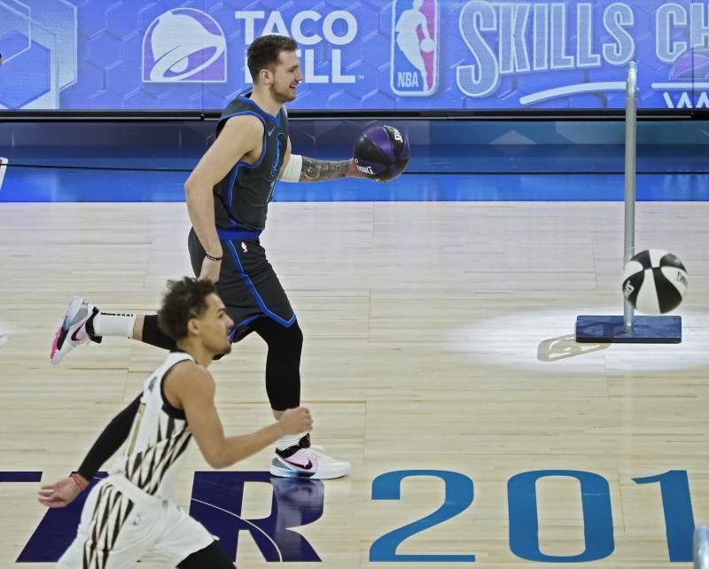 Doncic y Young, elegidos por unanimidad al Primer Equipo de Novatos