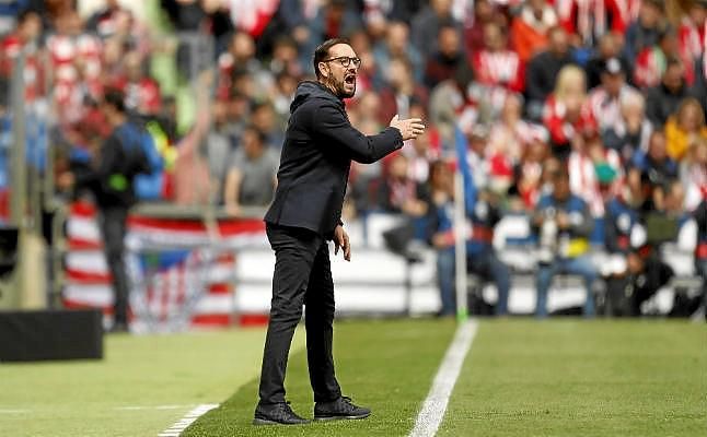 Bordalás no cierra la puerta a su salida