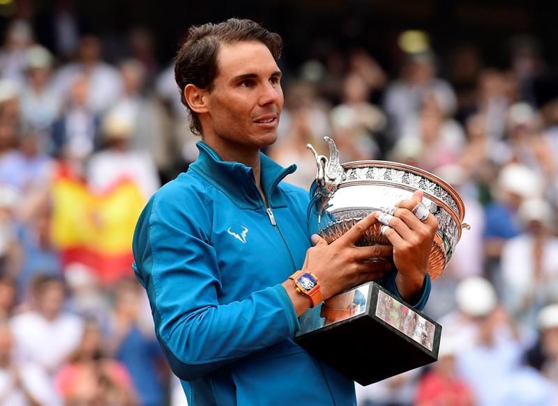 El sorteo de Roland Garros sonríe a Nadal y se ceba con Djokovic