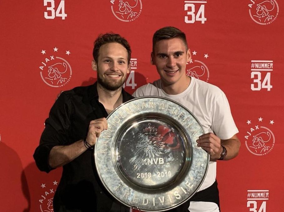 El Sevilla sí dio permiso a Wöber, para que festejara su título de campeón