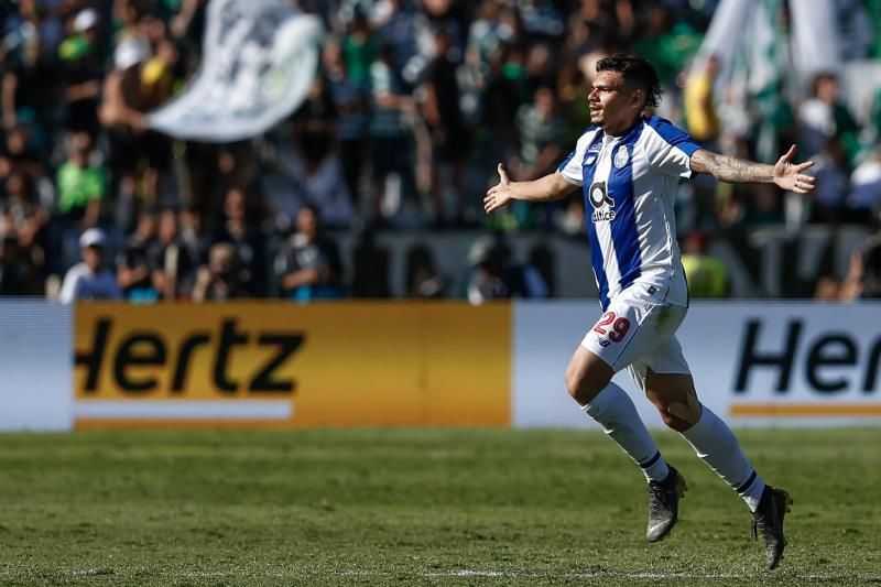 El Sporting se lleva la Copa en los penaltis ante un Oporto sin Iker