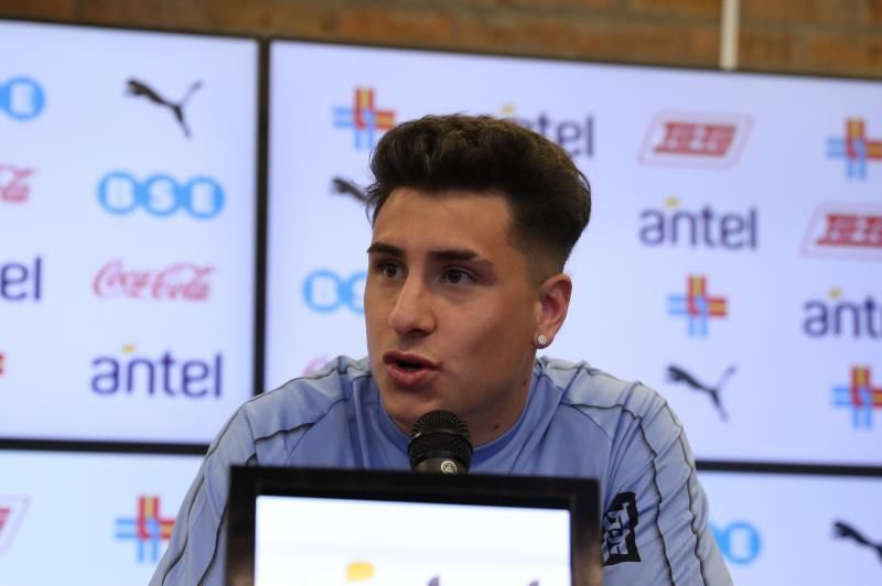 Giménez: "Ver a la gente cómo sufría la marcha de Godín fue increíble"