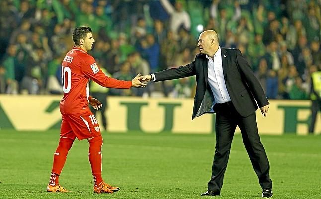 Pepe Mel: "Reyes era un grande, mis condolencias al sevillismo y al fútbol"