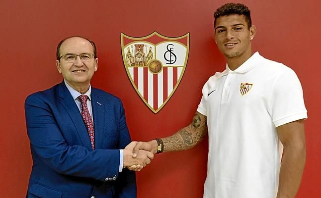 Diego Carlos: "Éste es un paso muy grande para mi carrera"