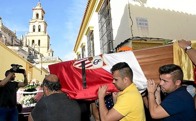 El primo de Reyes sigue grave en la UCI del hospital Virgen del Rocío
