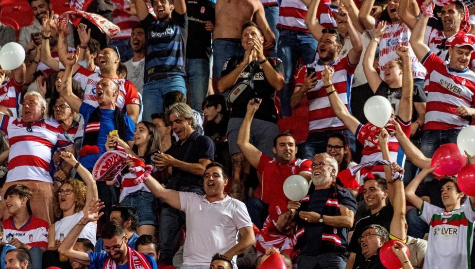 1-1: El Granada celebra el ascenso a Primera y el Mallorca, la promoción