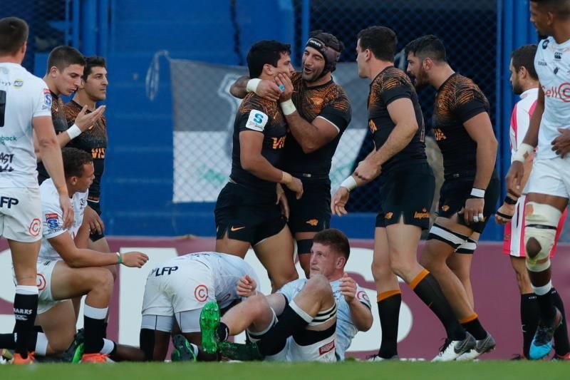 Los Jaguares argentinos derrotan con autoridad a Sharks y siguen a paso firme
