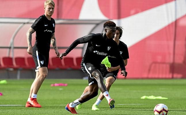 Kjaer insiste: "Me quedan dos años de contrato en el Sevilla"