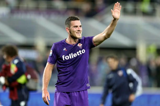 El Sevilla, en una dura pugna por Jordan Veretout