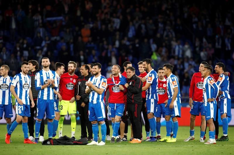 Primer asalto por el ascenso entre dos vidas paralelas
