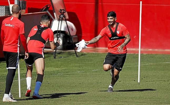 Burdisso: "¿Banega? Las negociaciones son difíciles y lentas"