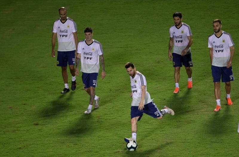 Argentina sube la intensidad de los entrenamientos a tres días del debut