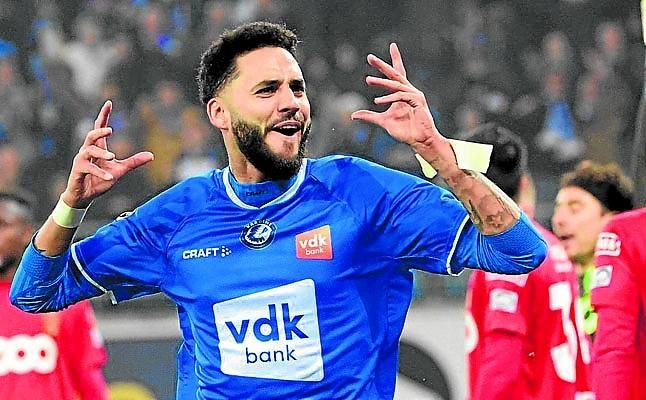 Sitúan a Sevilla y Betis tras un central con alma de 'killer'