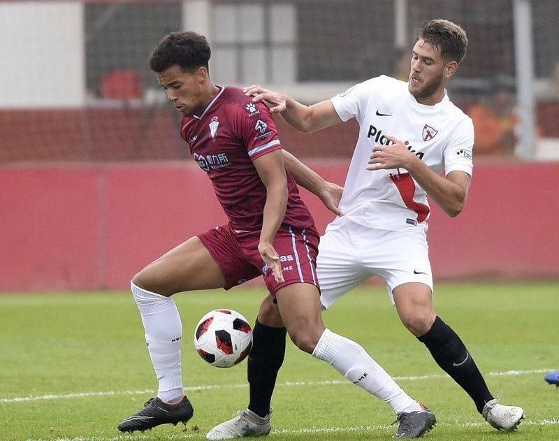 El Recreativo Granada se fija en Checa