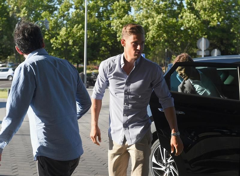 Marcos Llorente firma su contrato por cinco temporadas