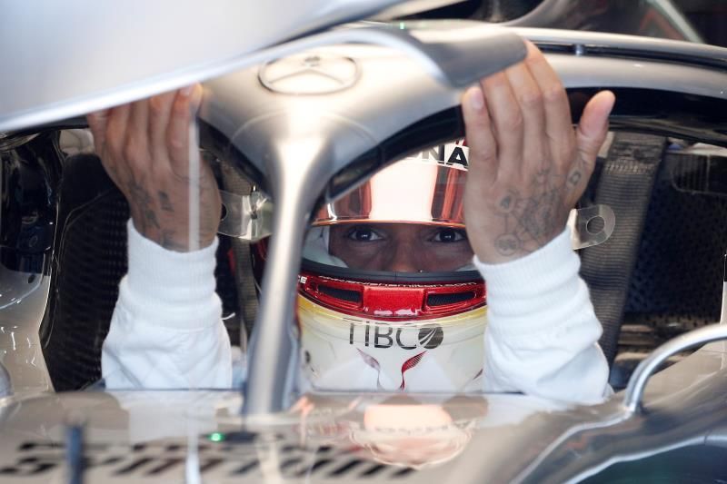 Mercedes manda y McLaren sorprende en una jornada que deja a Vettel tocado