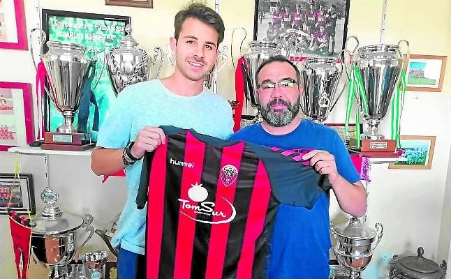 Dos refuerzos más para el Cabecense