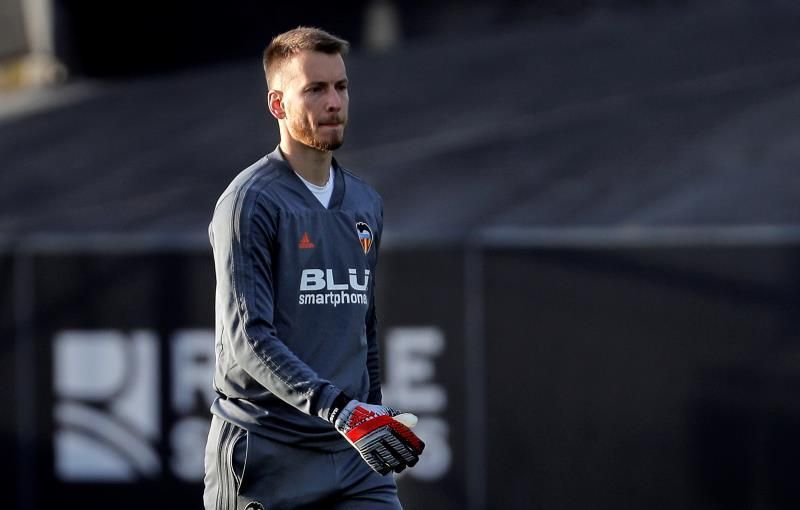 Neto firma cuatro temporadas por el Barça