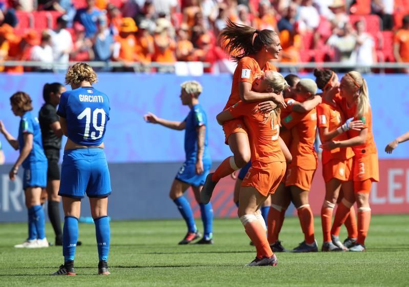 0-2: Holanda impone su jerarquía para alcanzar una histórica semifinal