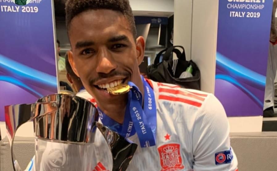 Junior aprovecha el escaparate