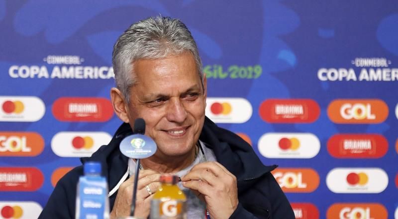 "El futbolista chileno es como el vino", resalta Reinaldo Rueda