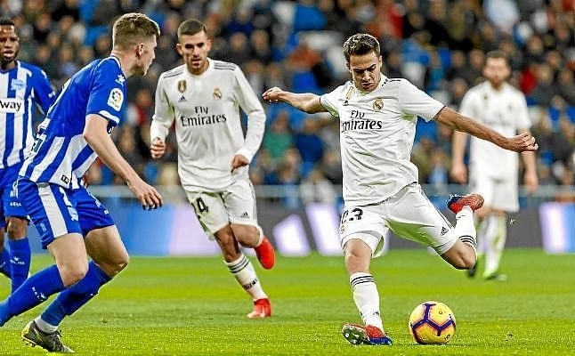 Reguilón llega este viernes a Sevilla