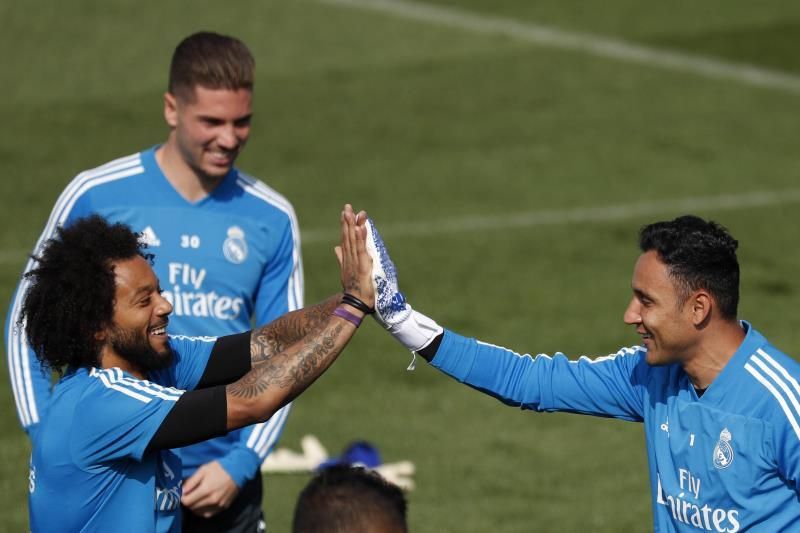 Keylor Navas espera en Canadá; Luca Zidane apura su salida