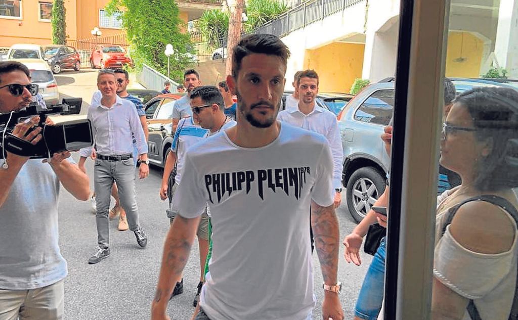 Luis Alberto trata su futuro con la Lazio