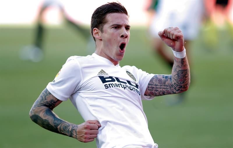 Santi Mina se encuentra en Vigo para cerrar su fichaje por el Celta