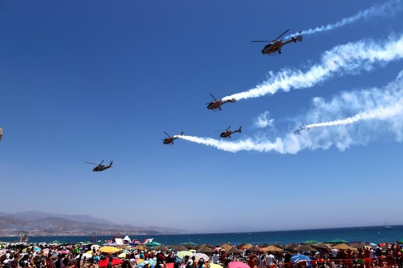 Unas 300.000 personas asisten al IV festival aéreo Air Show de Torre del Mar