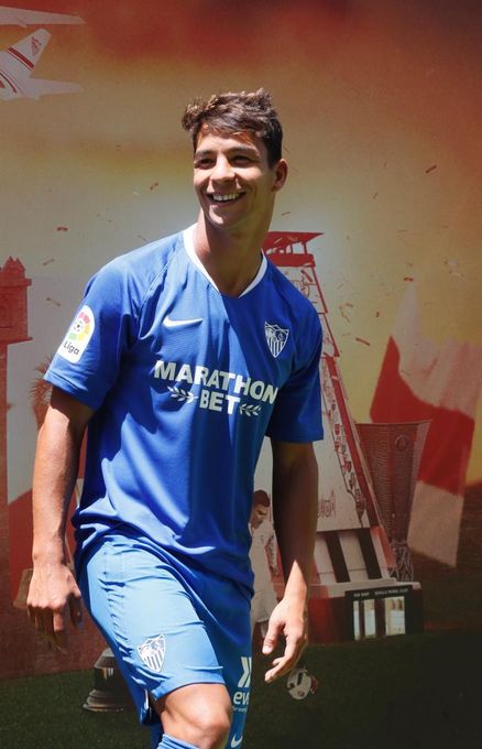 Óliver Torres firma por el Sevilla por cinco temporadas