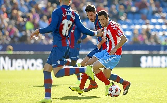 El Sevilla renueva a Aburjania y lo cede dos años