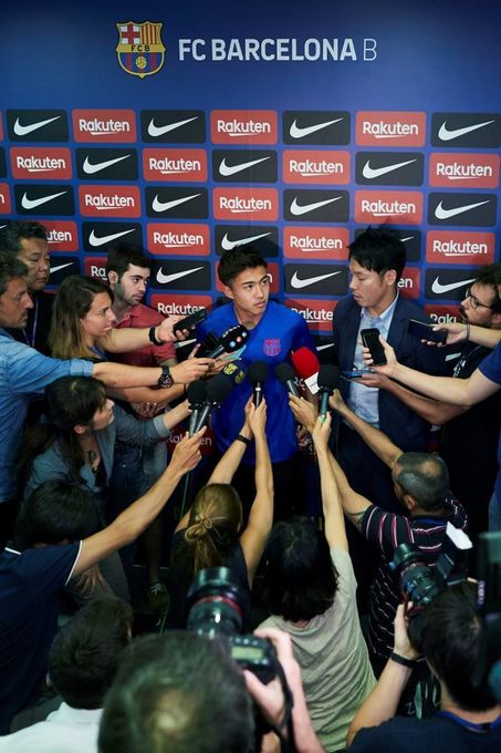 Abe, el fichaje nipón del Barça, no pone plazo para llegar al primer equipo