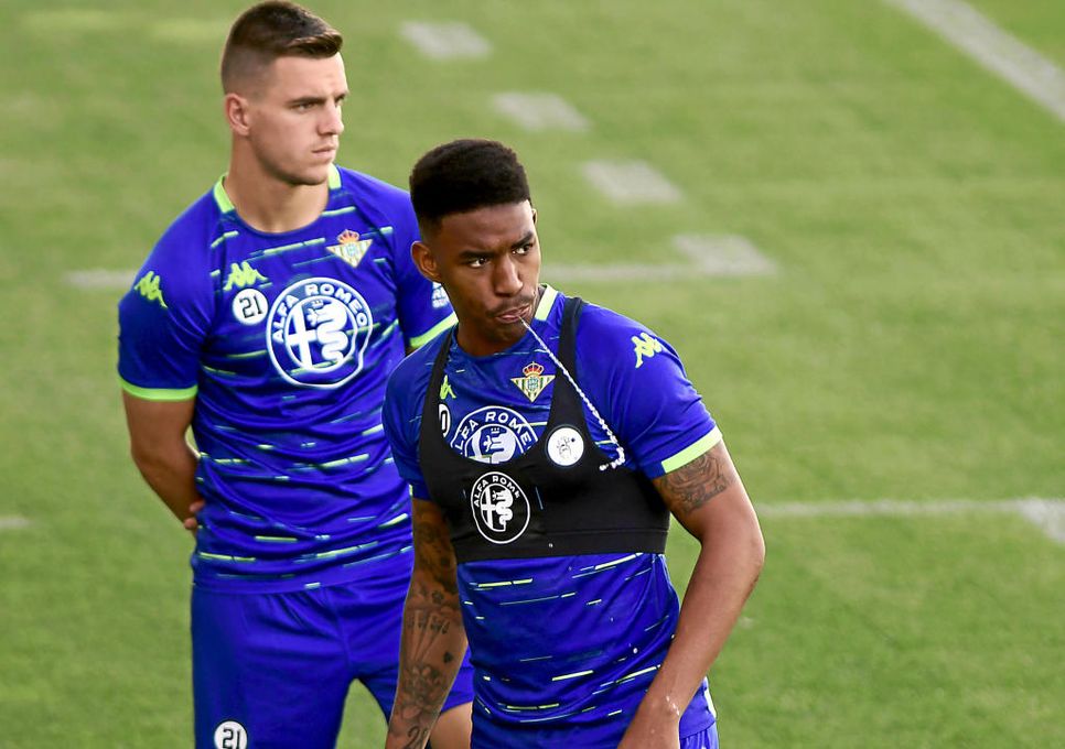 Tanteo a la baja del Barcelona por Junior