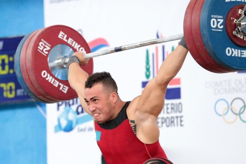 El pesista Arley Méndez, favorito para dar medallas a Chile, en duda por lesión