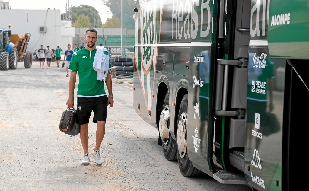 El Betis, de camino a Portimao con Pedraza, Feddal y Kaptoum