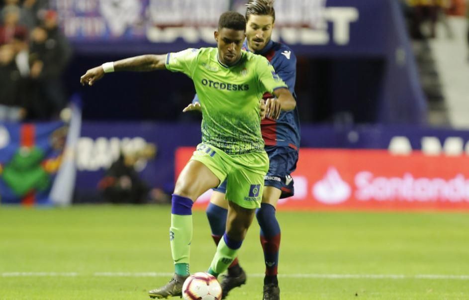 Junior también tiene alternativas