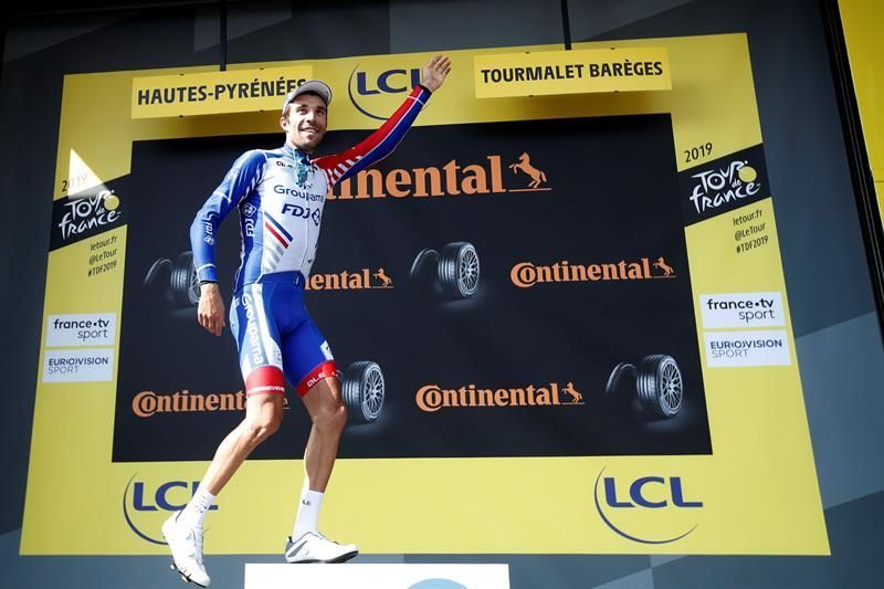 Pinot entra en la leyenda del Tourmalet, donde se hunden Mas y Quintana