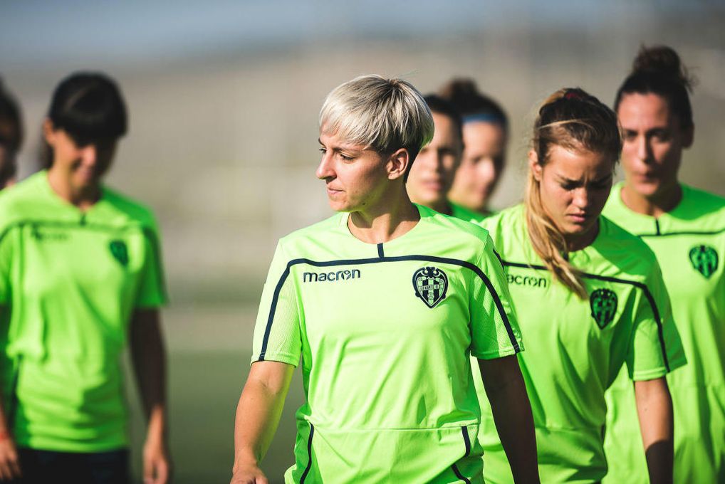 El Levante arranca la pretemporada con nueva entrenadora y seis fichajes