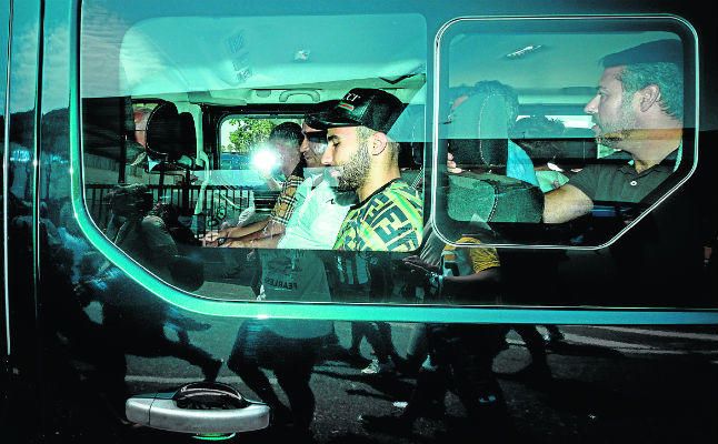 Las jugosas ofertas que ha desechado Fekir