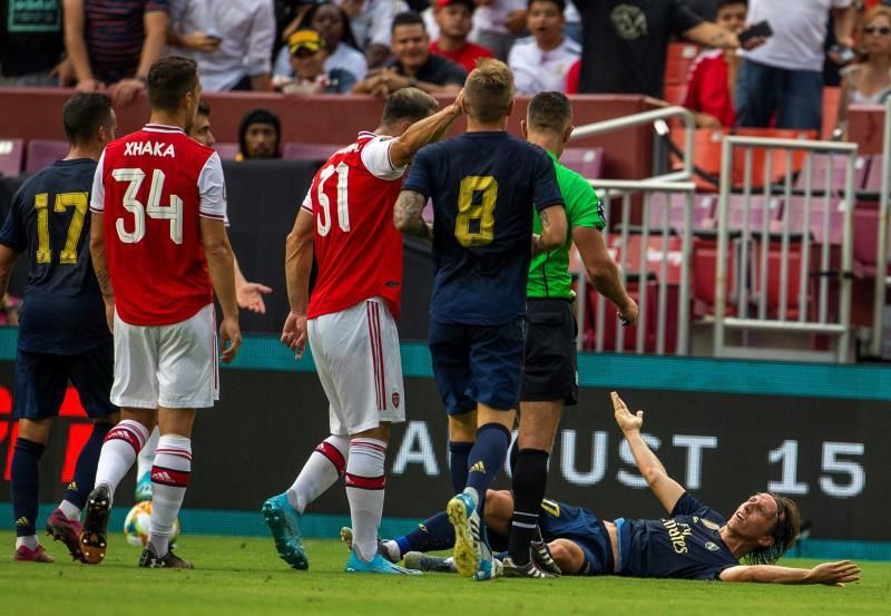2-2: El Real Madrid levanta dos goles al Arsenal con tanto de Bale y lesión grave de Asensio