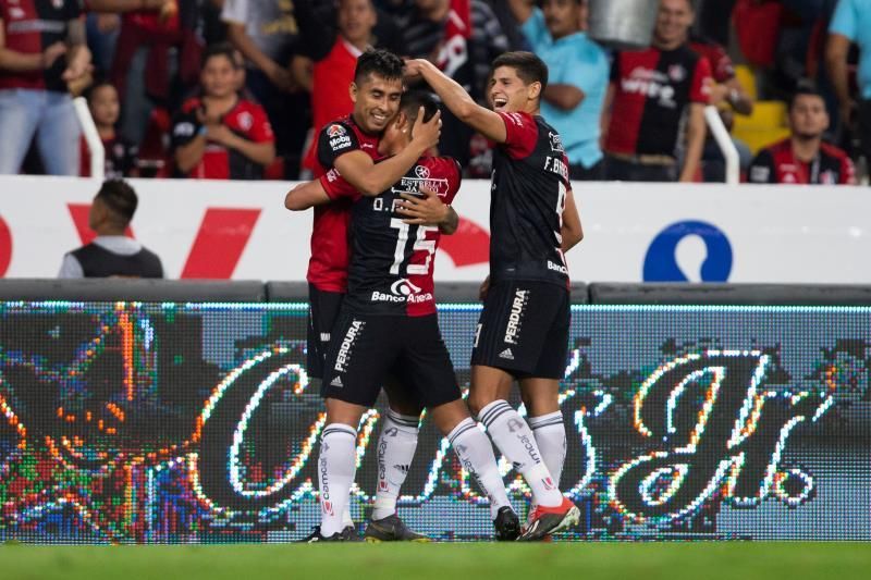 Atlas vence al Morelia con gol Isijara y gran actuación del colombiano Vargas