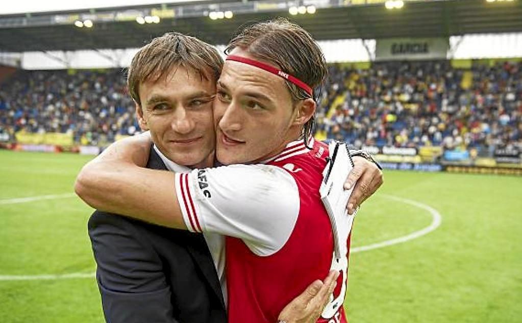 El padre de Gudelj: "Es un orgullo que mi hijo siga mis pasos en España"